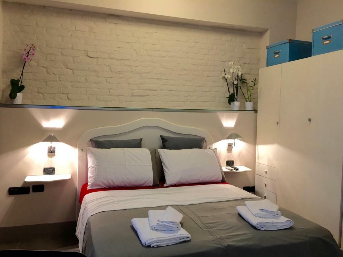 Two Sisters Suites Napoli Dış mekan fotoğraf